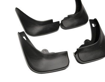 бризковики Ford Focus HB '04-11/WAG '09-11 (повний кт 4-шт)