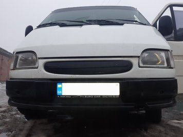 Зимова накладка Ford Transit 1991-2000 глянцева