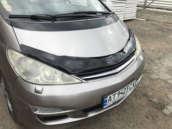 Мухобойка на капот Toyota Previa 2000-2006 VIP